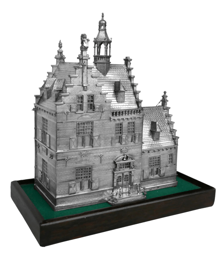 Zilveren model van het havenkantoor te Zaandam 1921